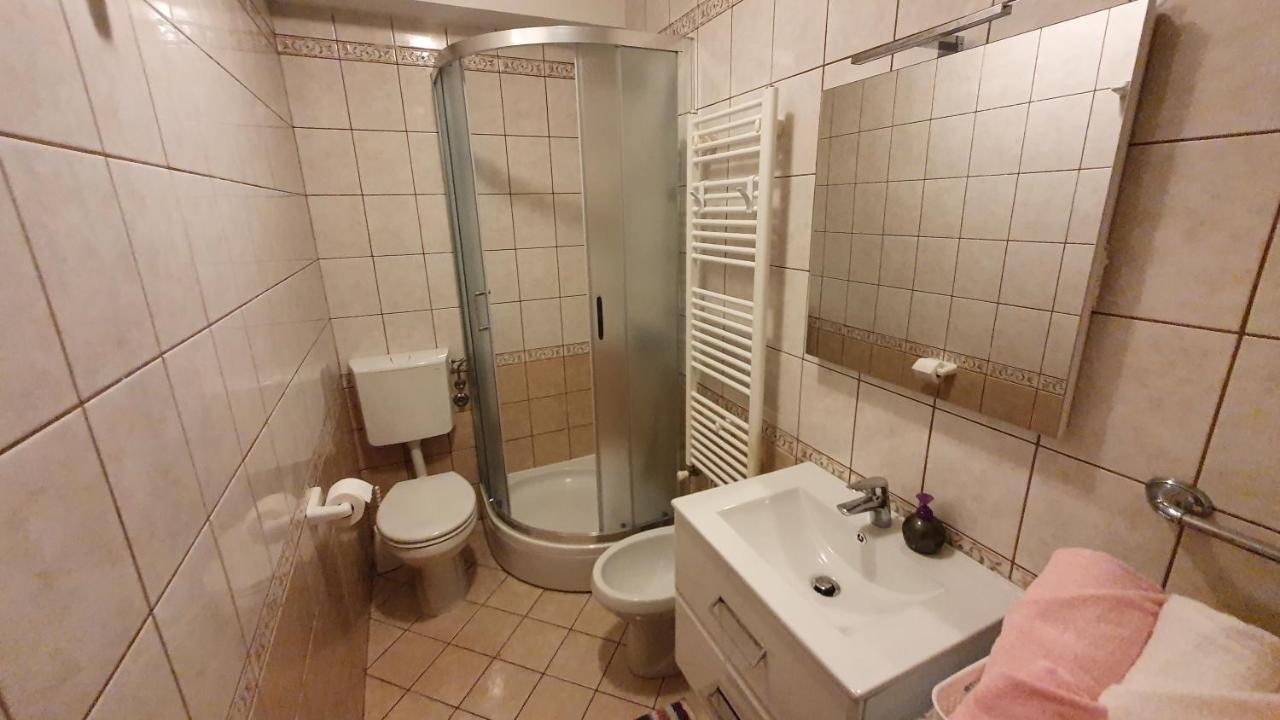 Apartment Nevenka Крк Экстерьер фото